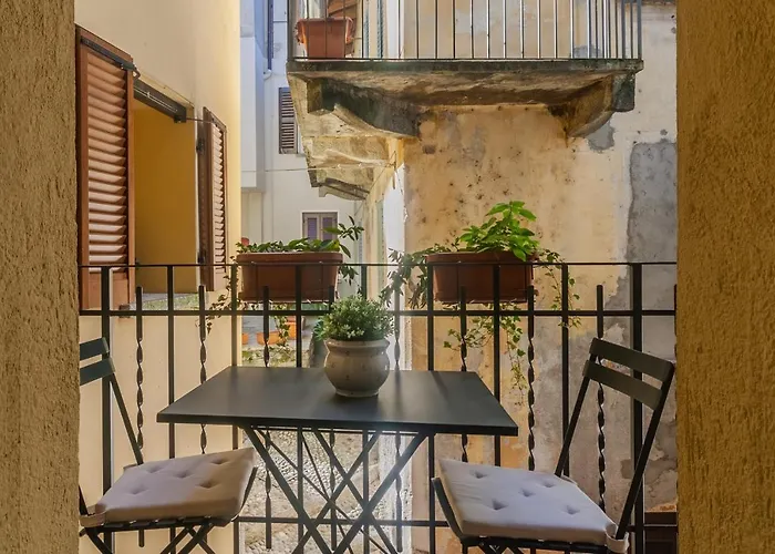 Apartment Loppia Secret Garden By Wonderful Italy